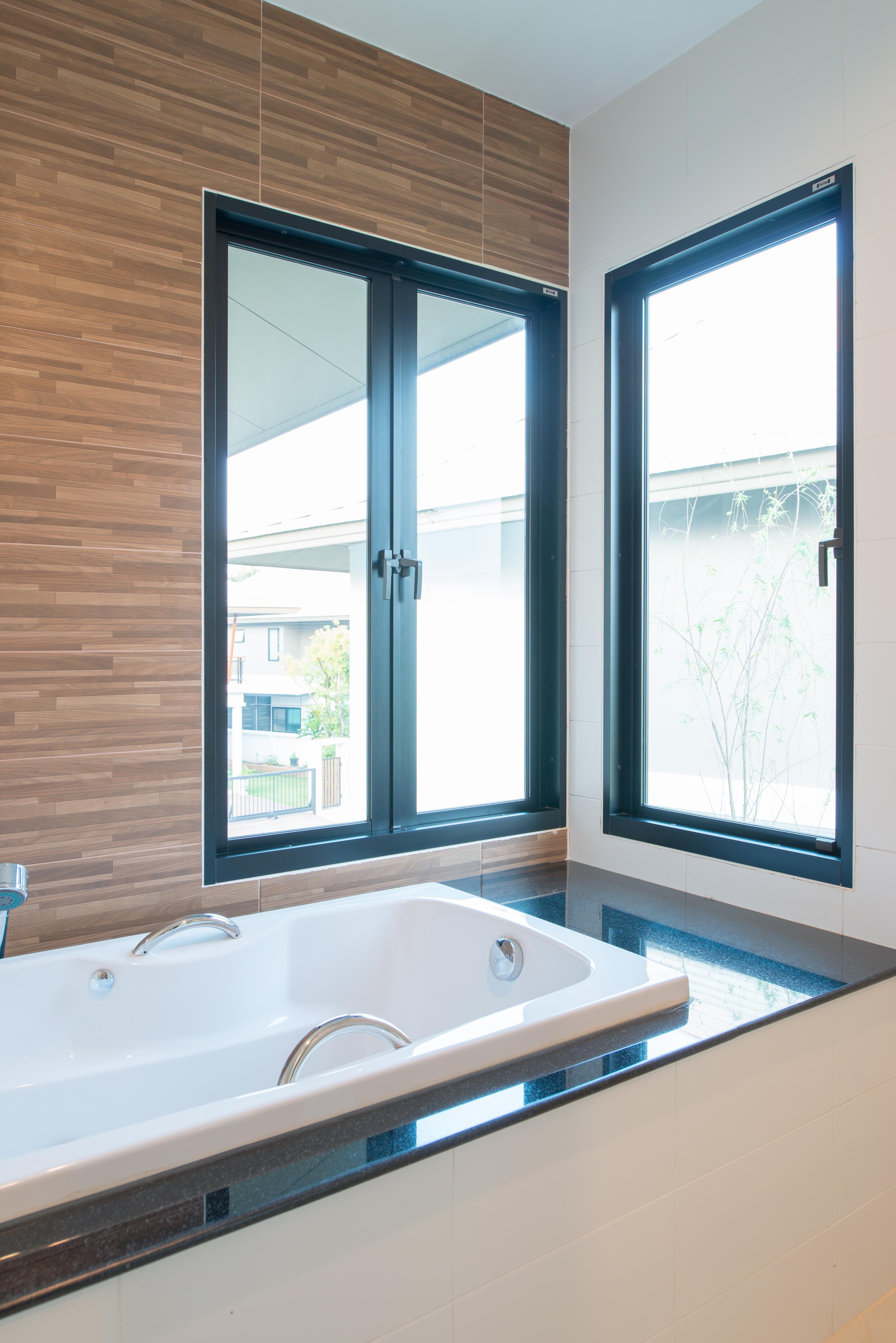 WE 70 Gallery Image 2